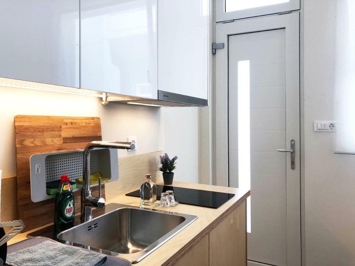 Sunny Micro-Loft Apartment With Outdoor Lounge Bendevis Ngoại thất bức ảnh