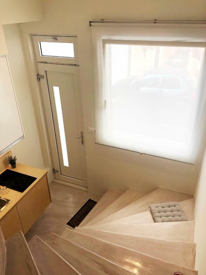 Sunny Micro-Loft Apartment With Outdoor Lounge Bendevis Ngoại thất bức ảnh